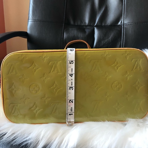 Authentic Louis Vuitton Huston Vernis bag - Picture 16 of 16
